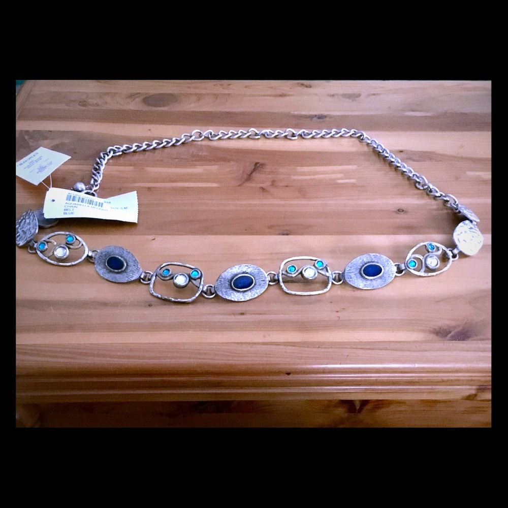 Chico’s chain belt